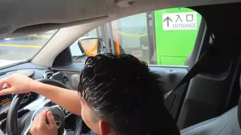 Rolê quente entre caras gostosos