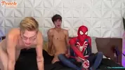 Trío porno en orgía con Jacob, Harley y Spide