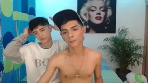 Show porno hot de couple latin camboy en cam