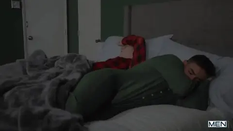 Banging The Jolly Humper – Damian Night & Jake Preston