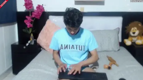 Casal porno sexy de twinks yeiking