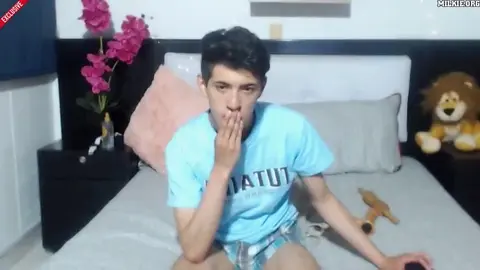 Casal porno sexy de twinks yeiking