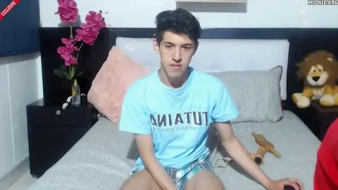 Casal porno sexy de twinks yeiking