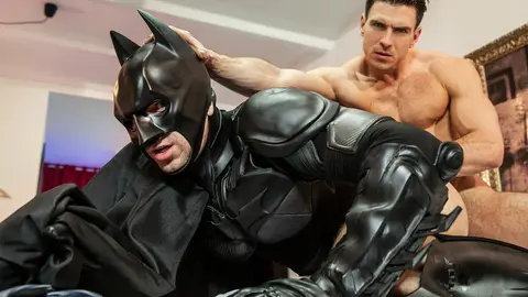 Follando en la Batcave