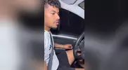 Alex Tremo paga el taxi con su culo