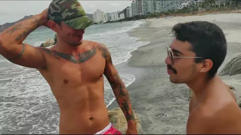 Colombian Boys 1 – Baise sur la plage