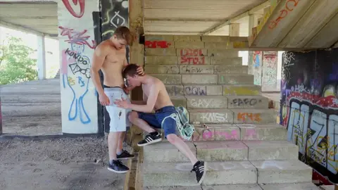 Rolões para cuzinhos de twinks