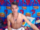 Pareja de twinks novios camboys con dos pollas grandes en cam