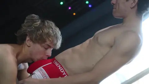 Vincent Revero & Zach Letoa – Twink-Teilchen