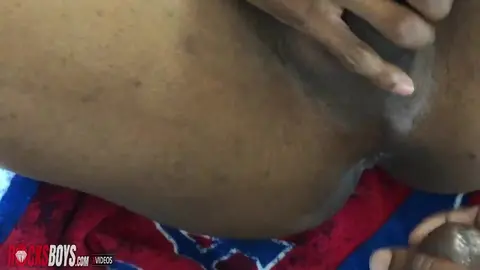 Thug passivo gostoso levando a pica do Rock (HD)