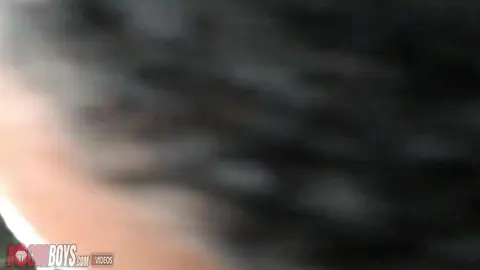 Thug passivo gostoso levando a pica do Rock (HD)