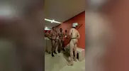 Thayler levando de 2 machos na sauna