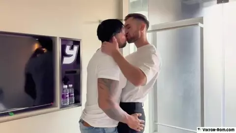 _Viktor_Fucks_A_Gay_Fan_In_Singapore