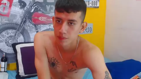 Coppia di camboy super hot in cam flip-flop