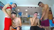 Show porno en grupo con camboys colombianos latinos