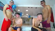 Show porno en grupo con camboys colombianos latinos