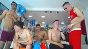Show porno en grupo con camboys colombianos latinos