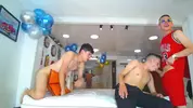 Show porno en grupo con camboys colombianos latinos