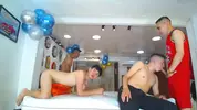 Show porno en grupo con camboys colombianos latinos