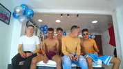 Show porno en grupo con camboys colombianos latinos