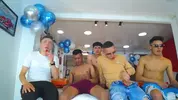 Show porno en grupo con camboys colombianos latinos