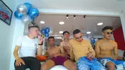 Show porno en grupo con camboys colombianos latinos