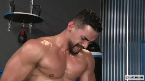 Arad Winwin fickt Rex Cameron in Trainer: No Excuses, Szene 5 bei Hot House