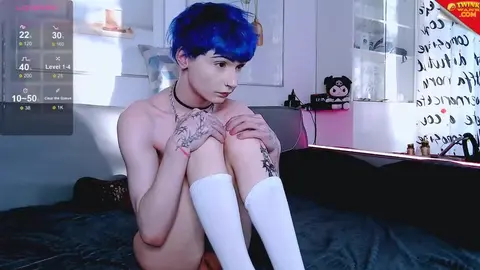 Show de cam pornô sexy de um camboy bem gostoso