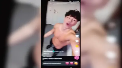 Ich wichse zu den Videos von kris8an