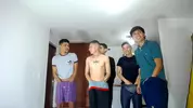 Groupe de potes gays sexy en show cam
