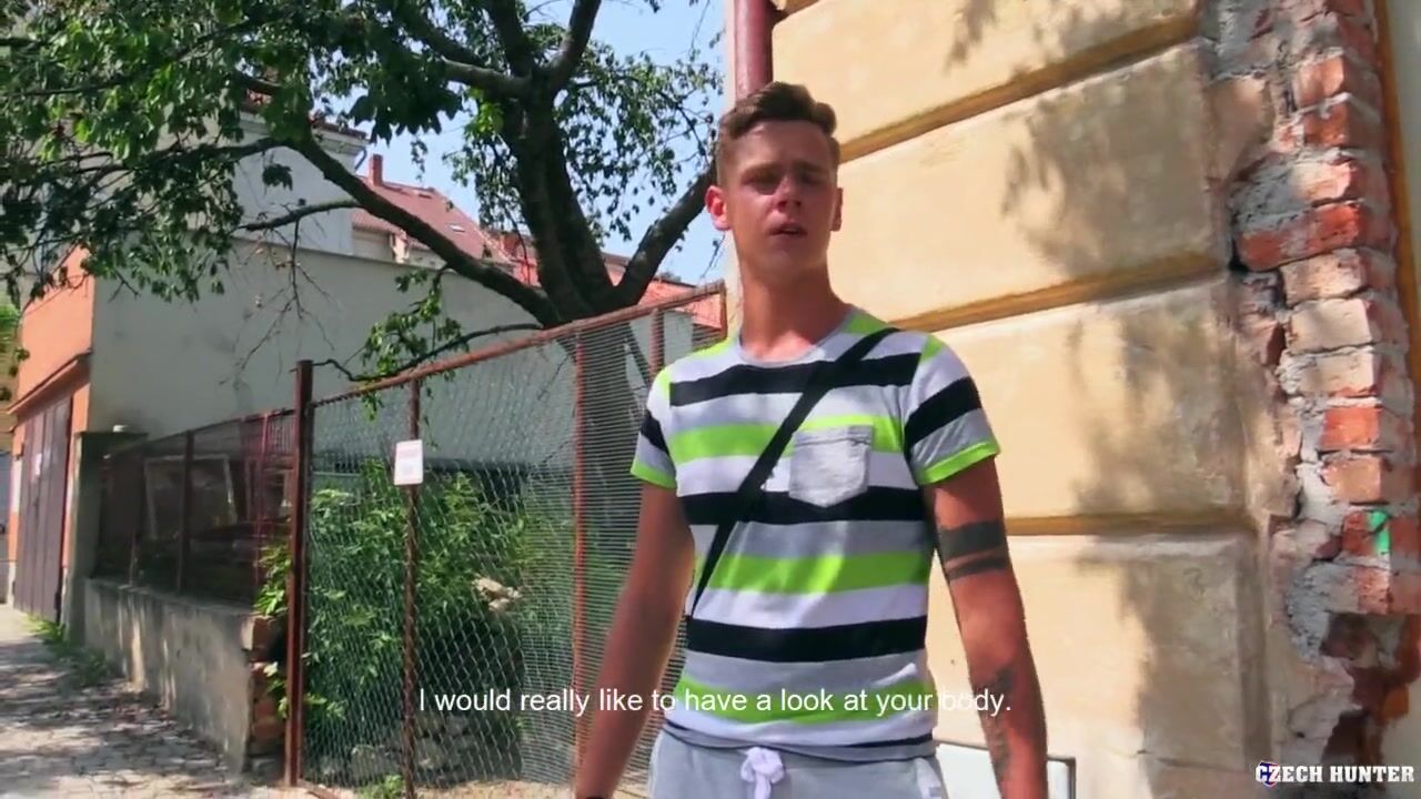 CZECH HUNTER 446 : je chope un mec en sortant du pub