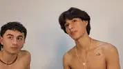 Show cam twinks en couple – PatrickVilla