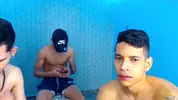 show de groupe hot avec camboys latinos