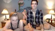 coppia di amici twink JacobHarley in show di sesso in cam