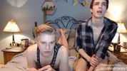 coppia di amici twink JacobHarley in show di sesso in cam