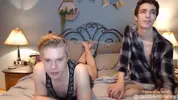 coppia di amici twink JacobHarley in show di sesso in cam