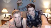 coppia di amici twink JacobHarley in show di sesso in cam