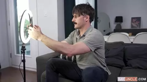 Fier de te voir bander pour ton beau-père - trompe pour sauver ton anniv de mariage