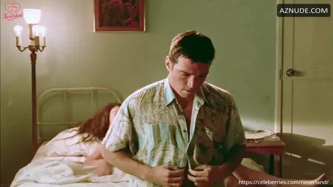 Actor Salvador del Solar - escenas de "Pantaleón y las visitadoras" (año 2000)