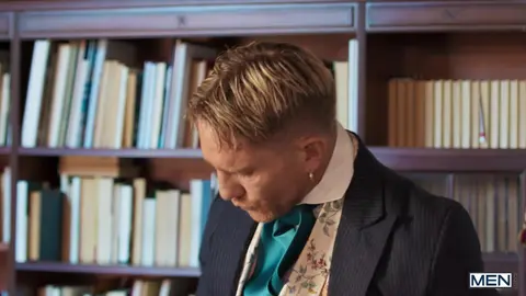 Magnus Loki, Jake Mathews