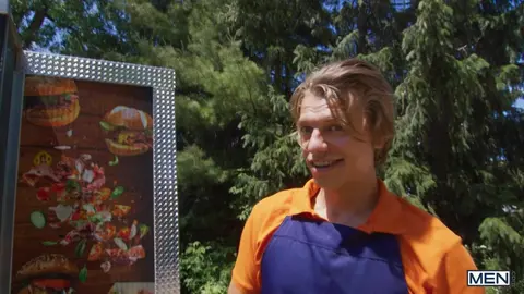 Leo Louis, Thick Angel - En quête de sa malbouffe