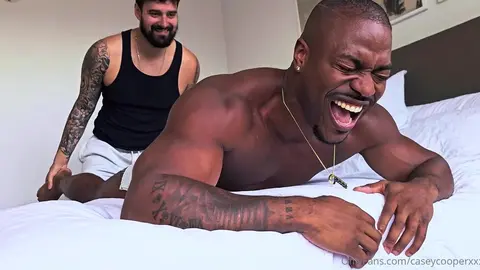 Casey Cooper e RoccoMuscle - fetiche de pés