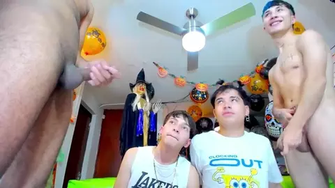 Heiße Gruppen-Camshow mit Latin-Twinks