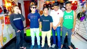 Show porno de groupe entre potes camboys latinos