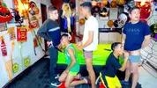 Show porno de groupe entre potes camboys latinos