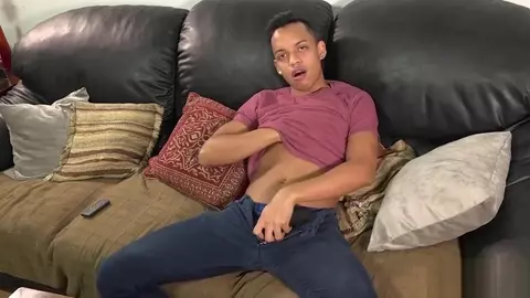 Giovane argentino Giorgio che scopa 011