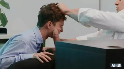 Bussy control, culo bien entrenado