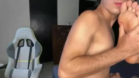 Pornô gay com casal de twinks camboys latinos