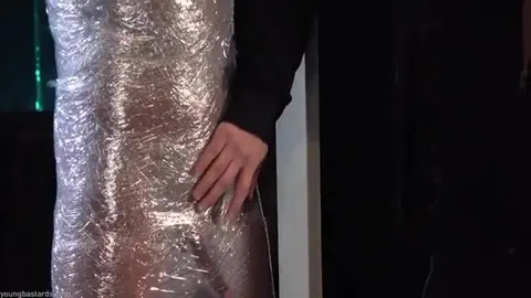 Giovane argentino Tommy che scopa 010