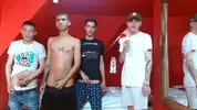 Show porno en grupo con colegas camboys - 2